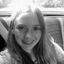 Taylor Lasher's Instagram, Twitter & Facebook