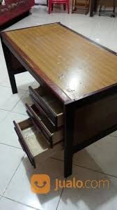 Set meja tulis modern cocok untuk meja ruangan kamar atau kantor. Di Beli Meja Kantor Bekas Yogyakarta Jualo