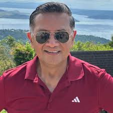 Meet Dr. Joe Yancho, a 2018 School of Dentistry DDS graduate! After earning  his degree, Dr. Yancho served as a dentist in the Navy across the western  Pacific Ocean and later aboard