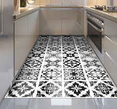 L'hotel du montenvers et la mer de glace. Tapis Vinyl Moderne Carrelage Noir Et Blanc Tenstickers