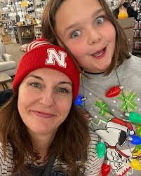 Sandra Seeley's Instagram, Twitter & Facebook