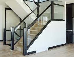 Not sure how to deck up a banister or switch up the railings? 5 Things You Need To Know About Glass Railing Specialized Stair Rail