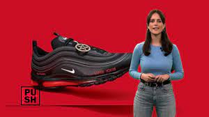 Lil nas x nike showdown. Nasenspray Impfstoff Nike Klagt Lil Nas X Krone Tv Push Youtube