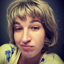 Renee Lavigne's Instagram, Twitter & Facebook