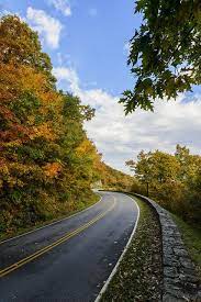 Skyline Drive In The Fall Skyline Drive Autumn Destinations Shenandoah National Park
