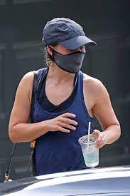 Love and thunder in australia but the. Natalie Portman Updates On Twitter February 4 2021 Natalie Portman Steps Out For A Gym In Sydney Check Out Https T Co U2qi1evyft