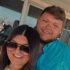 Jarrett Burke (@burketvjarrett) • Instagram photos and videos