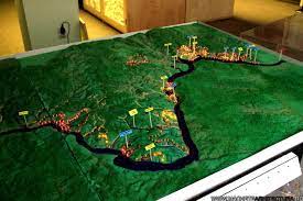 Dragi cititori dacic cool , daca tranzitati sau vizitati zona, va recomand din. Macheta Interactiva Centrul De Vizitare Al Parcului Natural Portile De Fier Machete Arhitectura