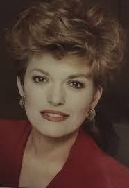 Donna Mariani's Instagram, Twitter & Facebook