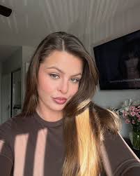 Holly Wolfe (@hollyyydoll) • Instagram photos and videos