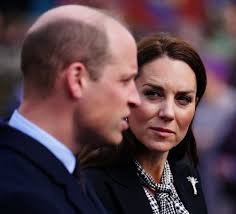 Kate Middleton i książę William zostali zmuszeni do potwierdzenia romansu.  Wszystko za sprawą byłej Williama