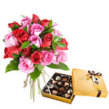 Send flowers and champagne to france. Local Florist In Paris Luxury Flower Delivery In Paris Send Flowers Paris France