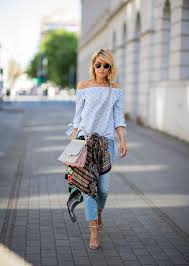 Entdecken sie die aktuelle damen kollektion 2021 von ltb jeans, rag & bone, philipp plein u.v.m. Boyfriend Jeans Kombinieren Die Schonsten Outfit Ideen Fur Jede Figur