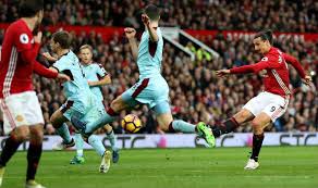 Get the latest premier league football news, fixtures, results, video and more from sky sports. English Premier League 2016 17 Points Table Results Chelsea Edge Closer To Title Manchester Duo Drop Points India Com