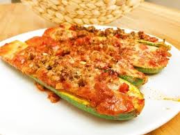 Gefullte Zucchini Mit Hackfleisch Und Paprika Youtube Gefullte Zucchini Hackfleisch Zucchini Hackfleisch Gefullte Zucchini
