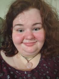 Mi sono appena fatta fare il piercing al Monroe oggi x : r/piercing