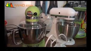 You raise or lower the bowl to bring the ingredients to the beater. Kitchenaid Artisan Vs Kitchenaid Classic Der Kuchenmaschinen Vergleich German Deutsch Youtube