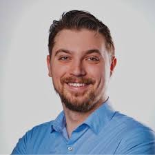 Figured it's time I shared an update. Last month I hit my 6 month quota  benchmark at ADP as an Account Executive! This journey has been filled with  growth, challenges, and a