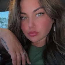 April Gehring's Instagram, Twitter & Facebook