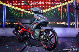 It said sym sport rider 125i got space under seat can put open face helmet. Sym Sport Rider 125i Pencabar Baharu Segmen Moped