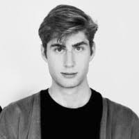 Donna Struthers's Instagram, Twitter & Facebook