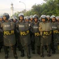 Satpol pp pertama kali dibentuk di yogyakarta pada 3 maret 1950 dengan motto praja wibawa, untuk membantu mengatasi persoalan keamanan pasca kemerdekaan yang belum. Usia Ideal Anggota Pol Pp 20 30 Tahun