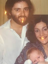 I kind of hate today. That's ok tho. Gonna hit the gym and work out those  emotions! Shouts to anyone without fathers around today. Stay strong .  💪🏻. My pops was a