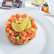 Tartare De Saumon A La Granny Smith Lime Et Coriandre Recipe Food Inspiration Cooking Cooking Recipes