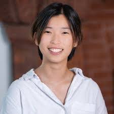 Amy Stuber's Instagram, Twitter & Facebook