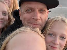 Fundraiser for Kristen Newton by Delaney Vecqueray : Andy Beswick