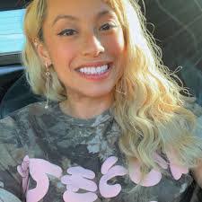 Marisa Aquino's Instagram, Twitter & Facebook