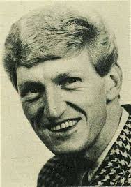 An excellent afternoon out yesterday at the Adderbury Morris 50th  Anniversary event. Kirtlington were well represented, but just short of  getting two sets up. It was great seeing Tim Radford who helped