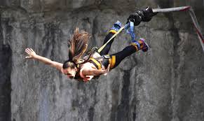 Un deporte extremo es todo aquel deporte que contiene un alto grado de rapel. Lugares Para Hacer Deportes Extremos 7 Destinos Para Ejercitarte Al Limite