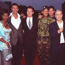 The fate of the third installment remains up in the air because of disappointing sales figures for resurgence, disney's acquisition of 20th century fox, and lack of. Photos From The Independence Day Premiere 1996 Photos Of Will Smith Bill Pullman Jeff Goldblum
