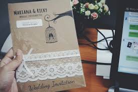 Biasanya kita harus melibatkan jasa pengetikkan khusus bahasa mandarin. Diy Rustic Vintage Handmade Wedding Invitation Hi