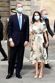 Als sie sich 2008 einer nasenoperation unterzog, sorgte dies für so. Konigin Letizia Ihre Inspirierenden Looks Brigitte De