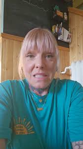 Parce que je devais faire une...