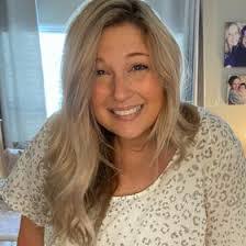 Candace Bourque's Instagram, Twitter & Facebook