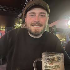 Engelbert Humperdinck gave the squad a surprise visit yesterday 😊 Great to  see you, Engelbert! #ICC2016