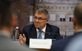 Governor of the @mnb_hungary, the central bank of hungary. Nepszava Matolcsy Gyorgy Kritikus Cikkel Szallt Bele Varga Mihalyba