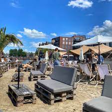 Het stadsstrand is een meerdaags evenement vol tal. Fotos Bei Stads Strand Zwolle Binnenstad 54 Besucher