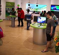 Enjoy fibre optic speed with maxis home broadband! Maxis Launches New Maxis Centre In Aeon Mall Kuching Central