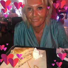 We are going to stay at this hotel in October, has anyone stayed there at  this time of year, if so what's the weather like then?