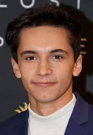 Holistyczna agencja detektywistyczna Dirka Gently'ego (2016) obsada  gościnna