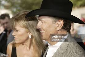 336 Medallion Carpet Stock Photos, High-Res Pictures, and Images