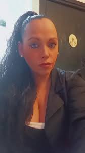 háblame bajito, dímelo en secreto, dímelo con un beso!