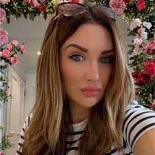 What better way to spend a drizzly Sunday afternoon then to recreate  photographs from an old book your daughter found in a Charity shop in your  home town #Beverley #Eastriding