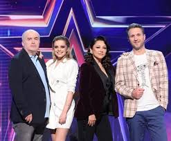Florin călinescu a declarat că nu îşi deschide o nouă televiziune, întrucât a semnat contracte pentru alte proiecte şi caută în continuare colaboratori. Florin CÄƒlinescu PleacÄƒ De La Pro Tv È™i Din Juriul Romanii Au Talent Unele Contracte S Au SubÈ›iat Newsweek Romania