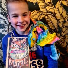 Kinderpanel leest 'De reis naar het middelpunt van de magie'