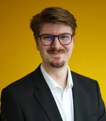 Versicherungsvermittler Fabio-Lee Heinrich in Bernau